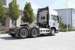 тягач Х5000 6х4 Евро 5 (4)